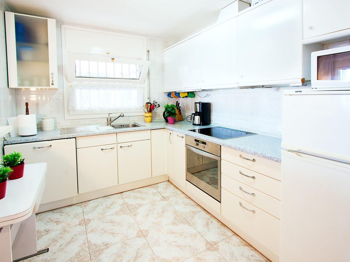 Holiday Home Requesens canal Empuriabrava Extérieur photo